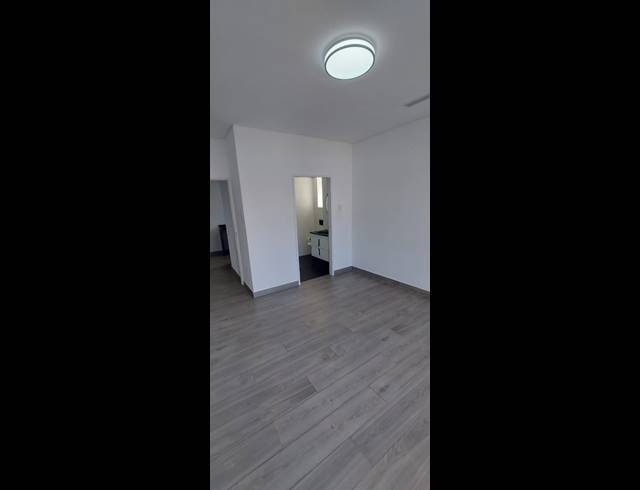 2 BEDROOM APARTMENT FOR SALE IN UMHLANGA RIDGE